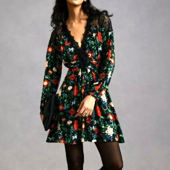 Anthropologie Long Sleeve Floral and Lace Dress Size 12. NWT